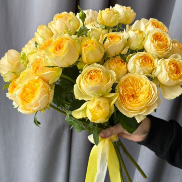 Букет 7 желтых роз в Судаке
