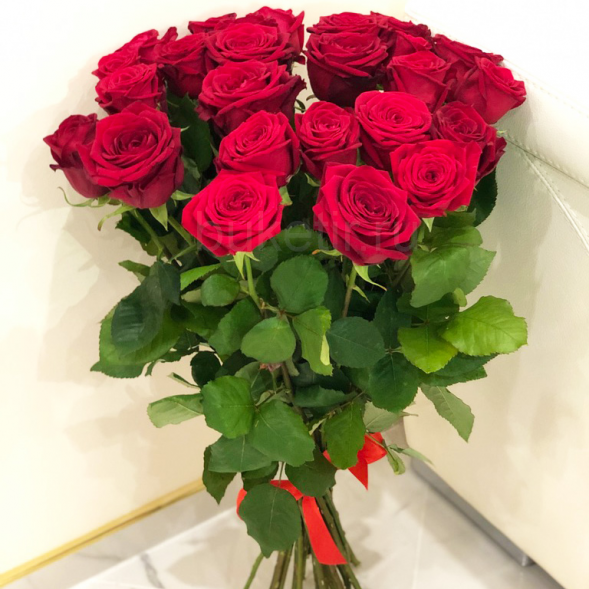 21 красная роза, лента в Судаке