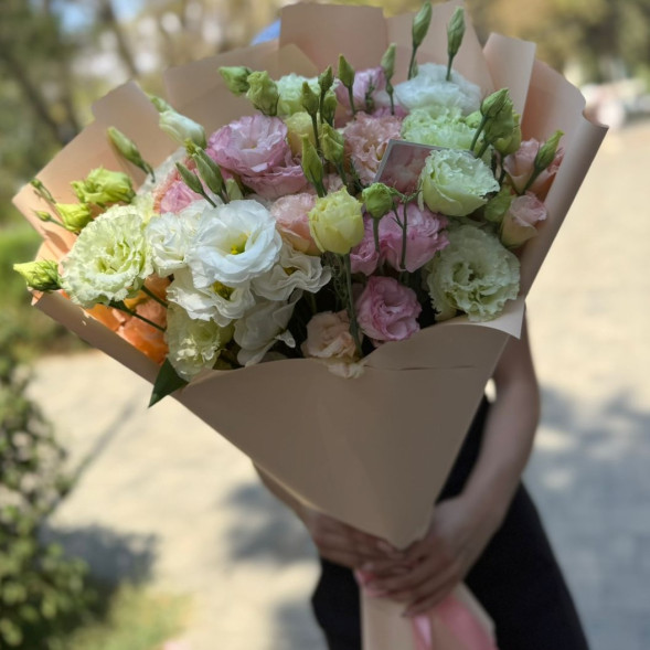 Букет из эустом Летнее утро в Судаке