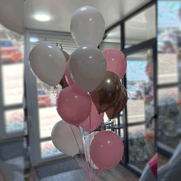 Фонтан из 15 гелиевых шариков микс в Судаке