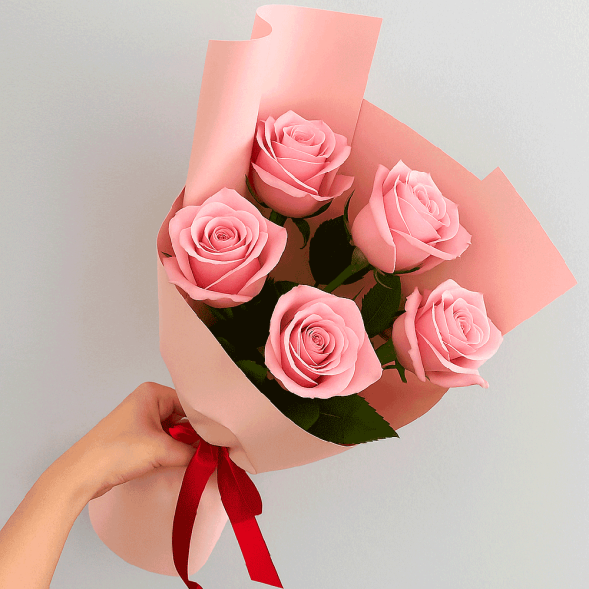 Стильный букет 5 розовых роз в Судаке