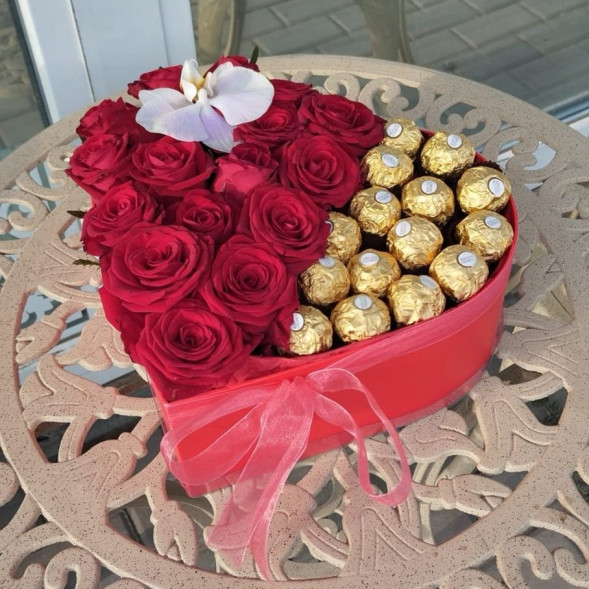 Букет Огненная страсть в Судаке