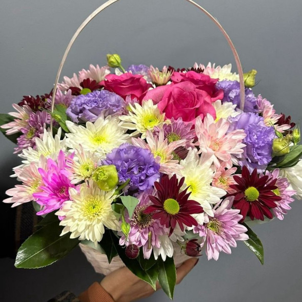 Композиция в корзине «Палитра нежности» в Судаке